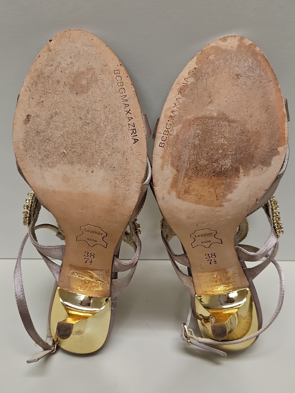 BCBGMAXAZRIA Heels - Picture 9 of 14